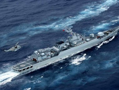 Κούρσα εξοπλισμού στο Πεκίνο: Καθέλκυσε το μεγαλύτερο καταδρομικό στην Ασία (φώτο, βίντεο)